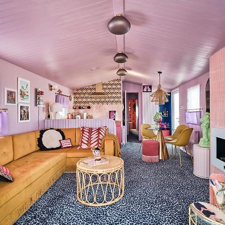 Fun Barbie Inspired, 6 Berth Caravan - Camber Sands Holiday Park, Near The Beach Exterior foto